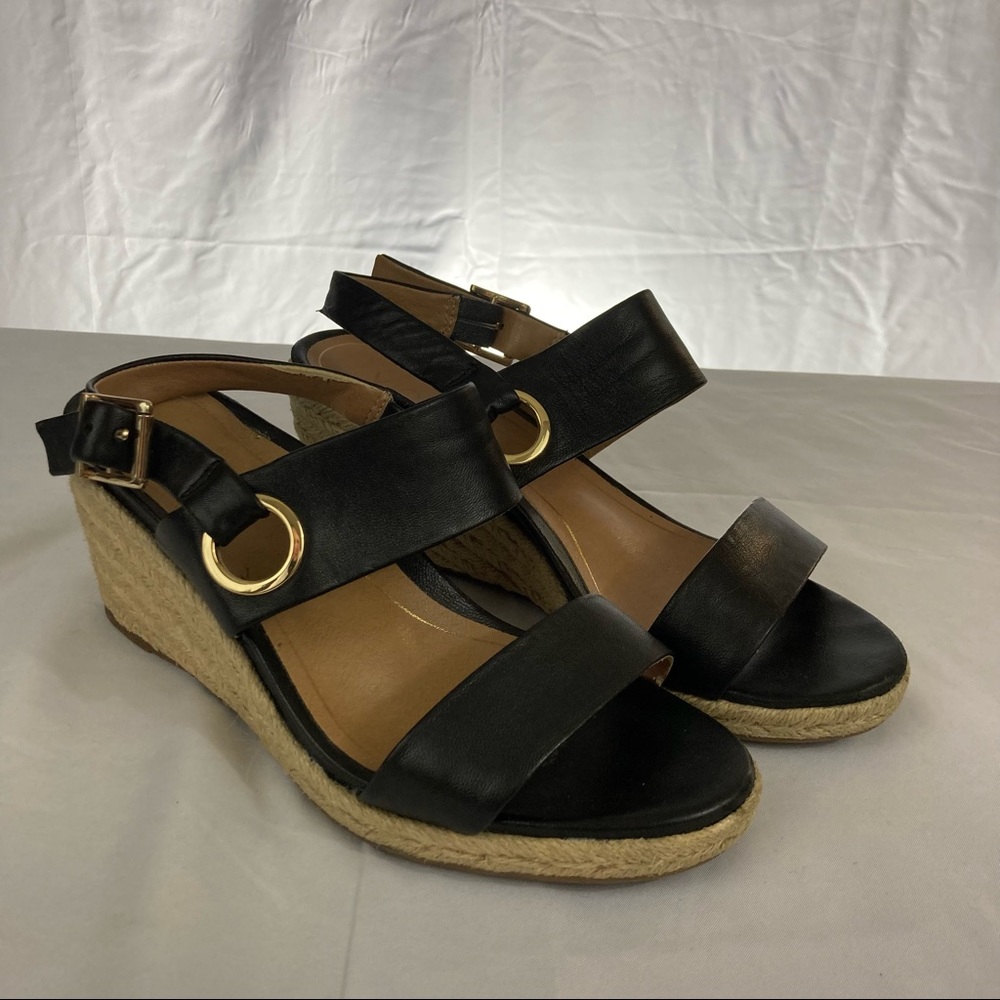 Vionic Tulum Vero black leather wedge sandals - size 8 - 3” platform heel